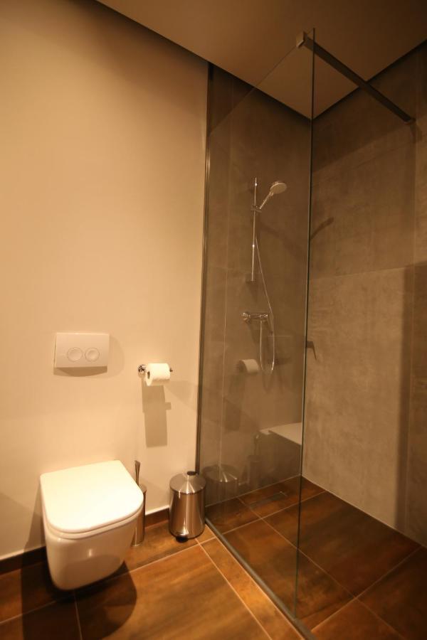 Lunii 6 Aparthotel *