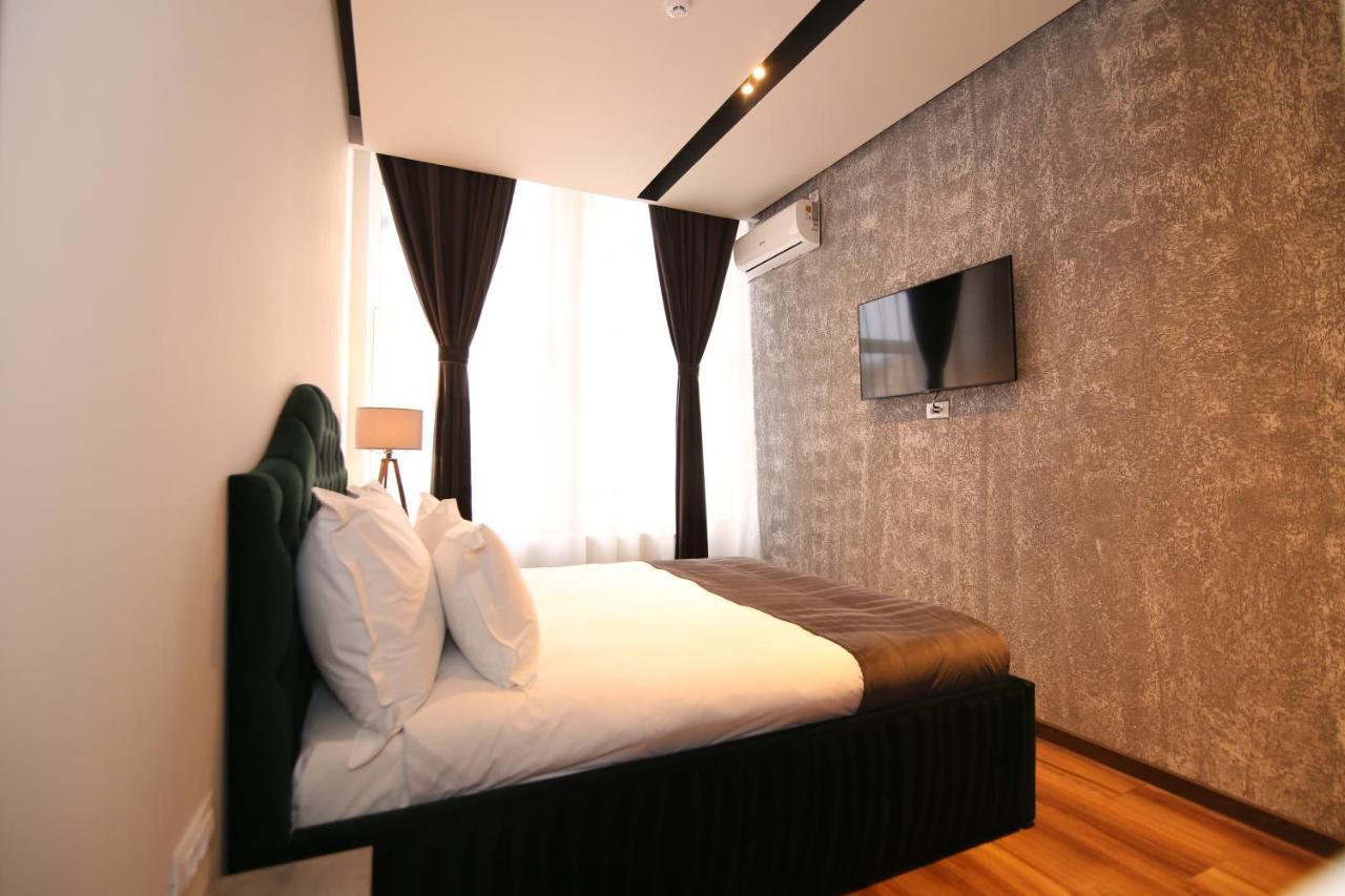 Aparthotel Lunii 6